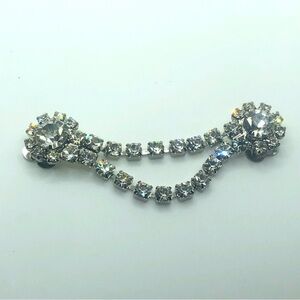 VTG Floral Rhinestone Silver Tone Metal Squeeze Closure Sweater Clip 2.5”